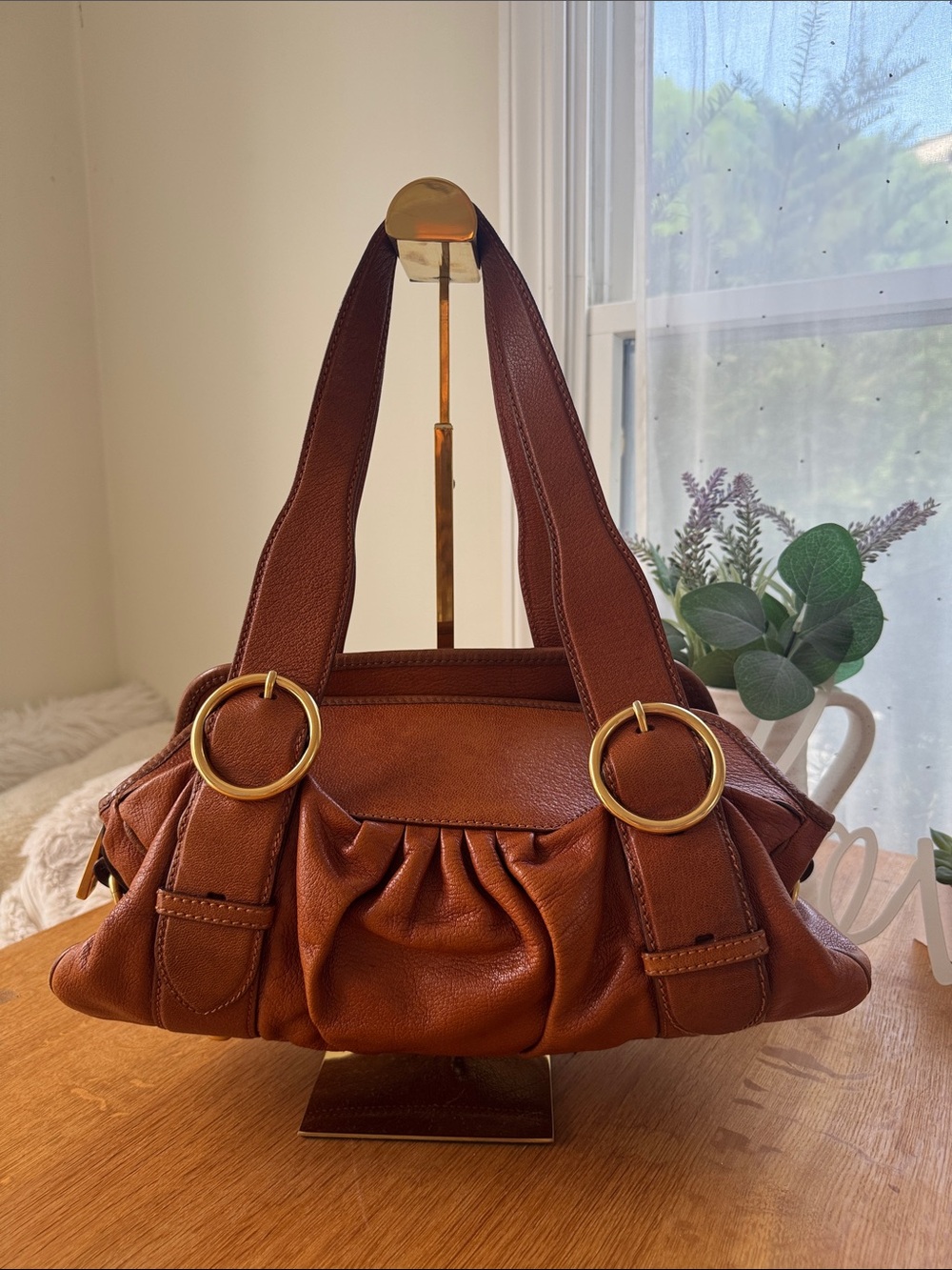 Marc Jacobs Brown Leather Messenger Bag with Gold Hardware - Picture 8 of 13